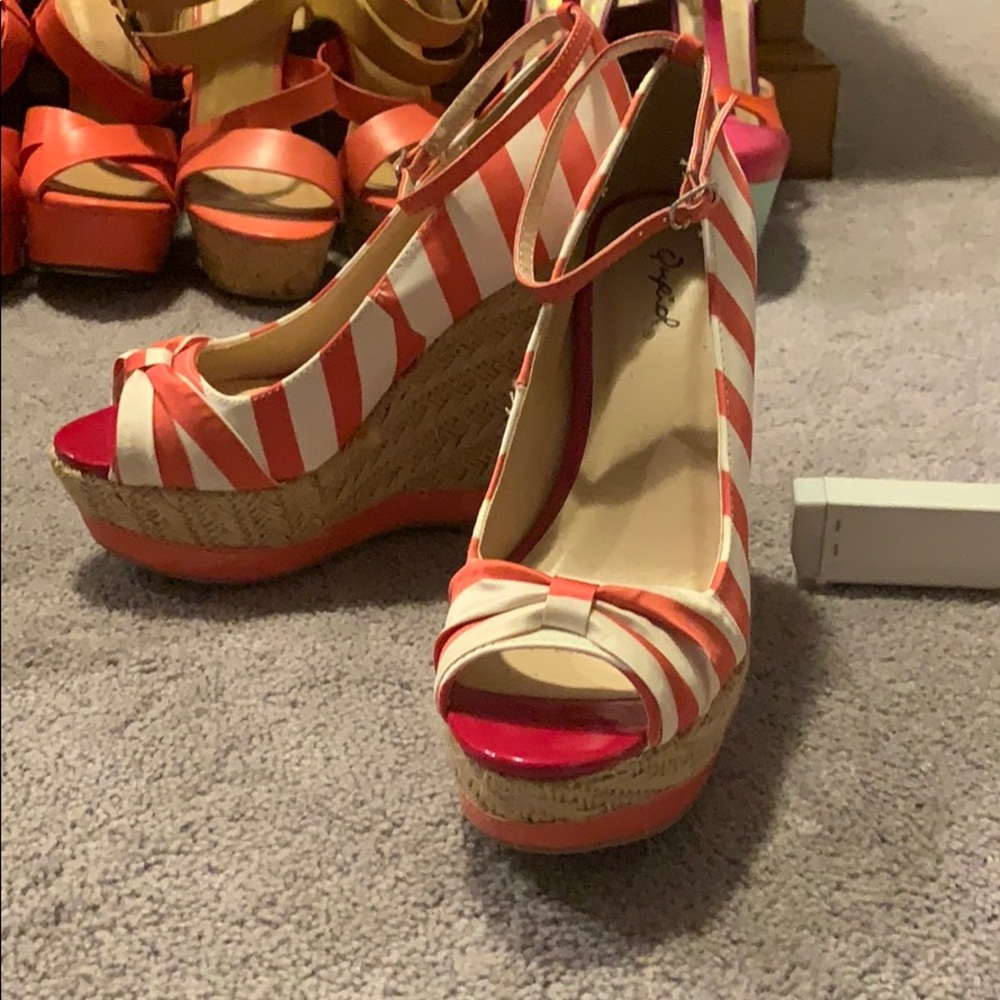 Brand new wedges!!